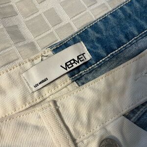 Vervet Women's Blue Cropped Jeans
